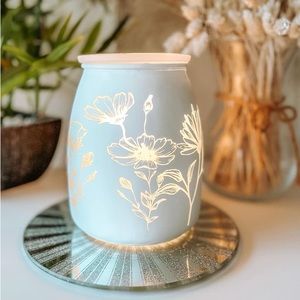 Scentsy Blue Floral Warmer